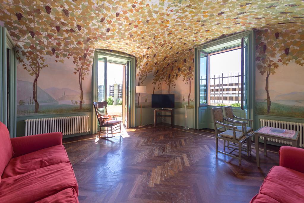 Villa La Rossa Fiumelatte Dış mekan fotoğraf