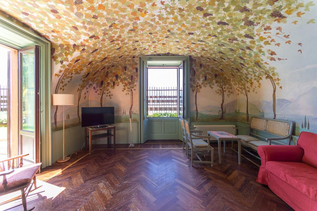 Villa La Rossa Fiumelatte Dış mekan fotoğraf